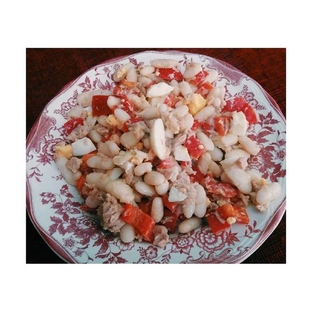 Ensalada fresca de judías blancas